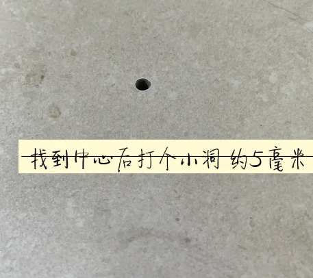 宁河瓷砖空鼓维修公司专业解答在瓷砖铺贴过程中，如果砂料搅拌不均匀，将会带来以下问题